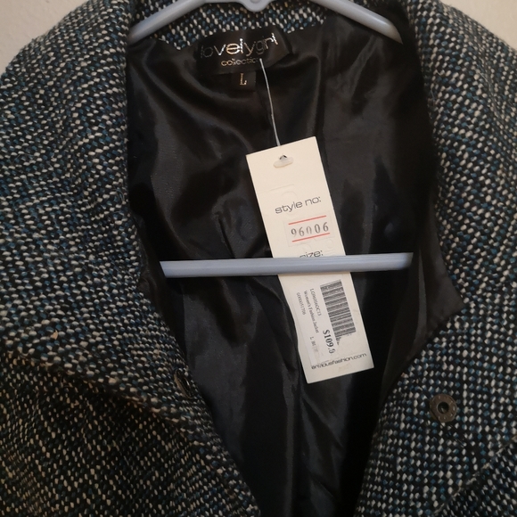 Cropped royal blue loveleygirl collection jacket. - Picture 4 of 4